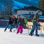 Kinder am Eislaufplatz in Wagrain Jänner 2015